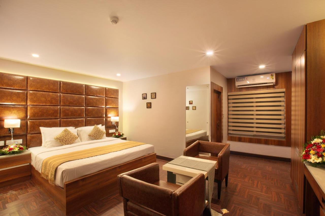 Hotel Kings Empire Kochi Eksteriør bilde
