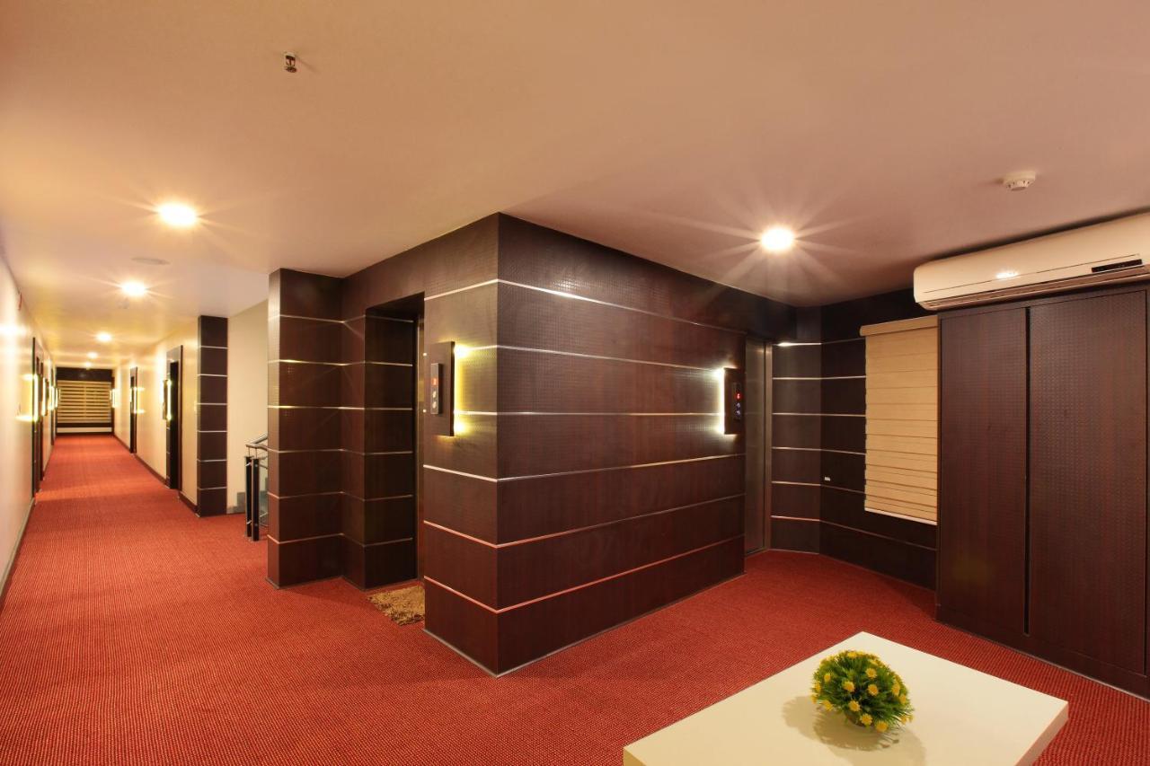 Hotel Kings Empire Kochi Eksteriør bilde