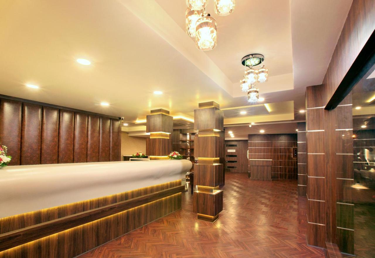 Hotel Kings Empire Kochi Eksteriør bilde